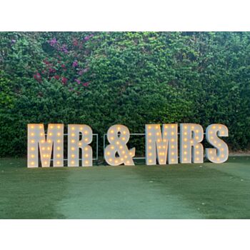 Steel Marquee Letter Mr & Mrs High-End Custom Zinc Metal Marquee Light Marquee Sign